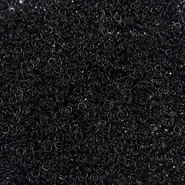 Black Anodized Aluminum jump rings in 20 SWG, 5/32 inch ID, 1/4 lb (4 oz)