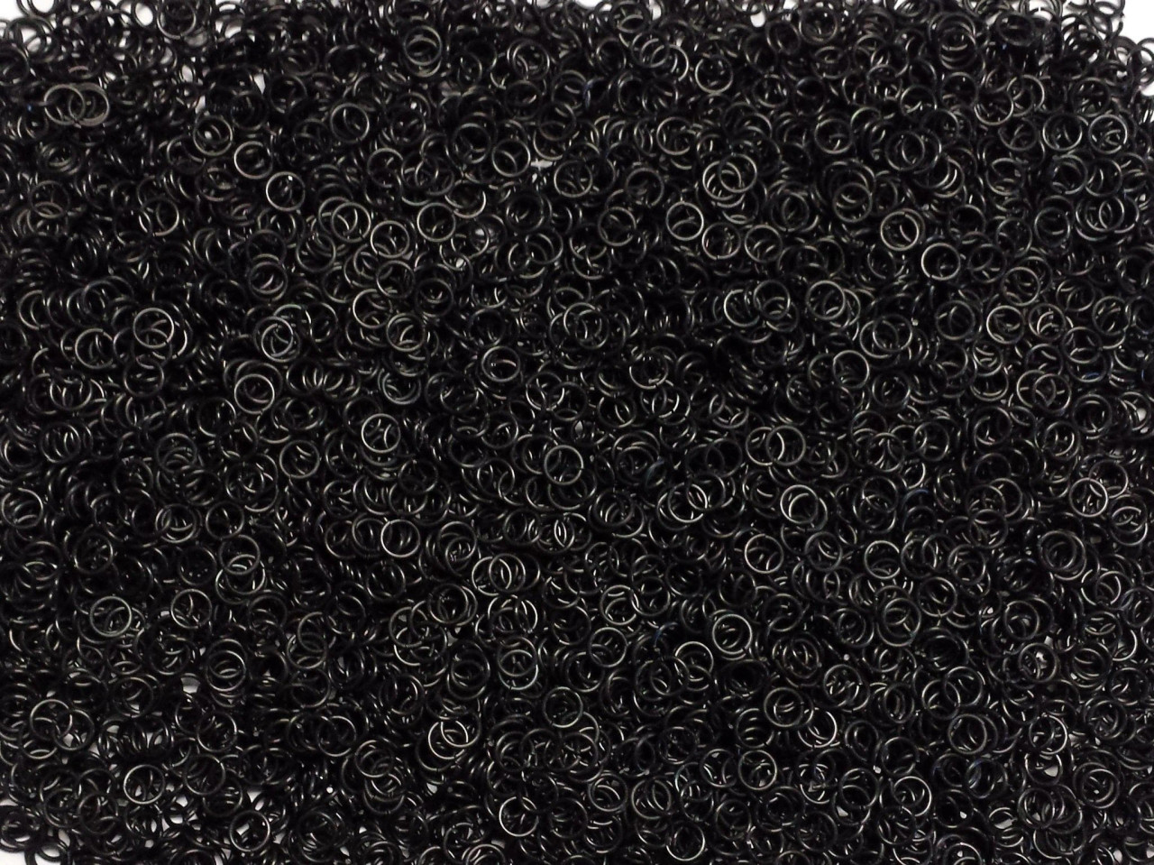 Black Anodized Aluminum jump rings in 20 SWG, 3/16 inch ID, 1/4 lb (4 oz)