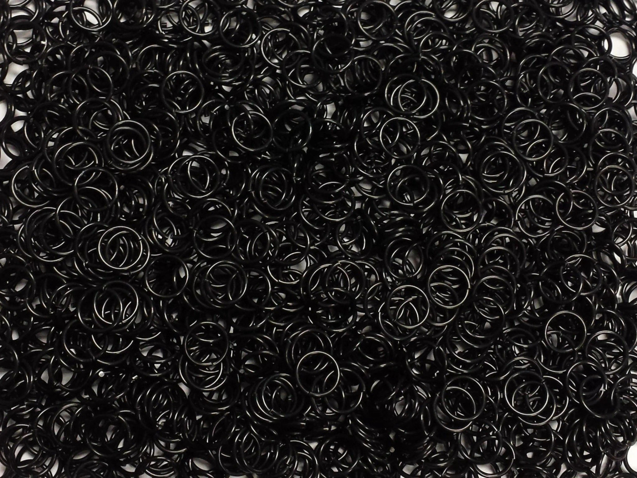 Black Anodized Aluminum jump rings in 18 SWG, 5/16 inch ID, 1/2 lb (8 oz)