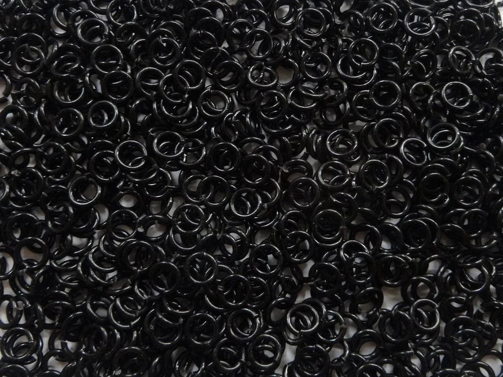 Black Anodized Aluminum jump rings in 18 SWG, 5/32 inch ID, 1 oz