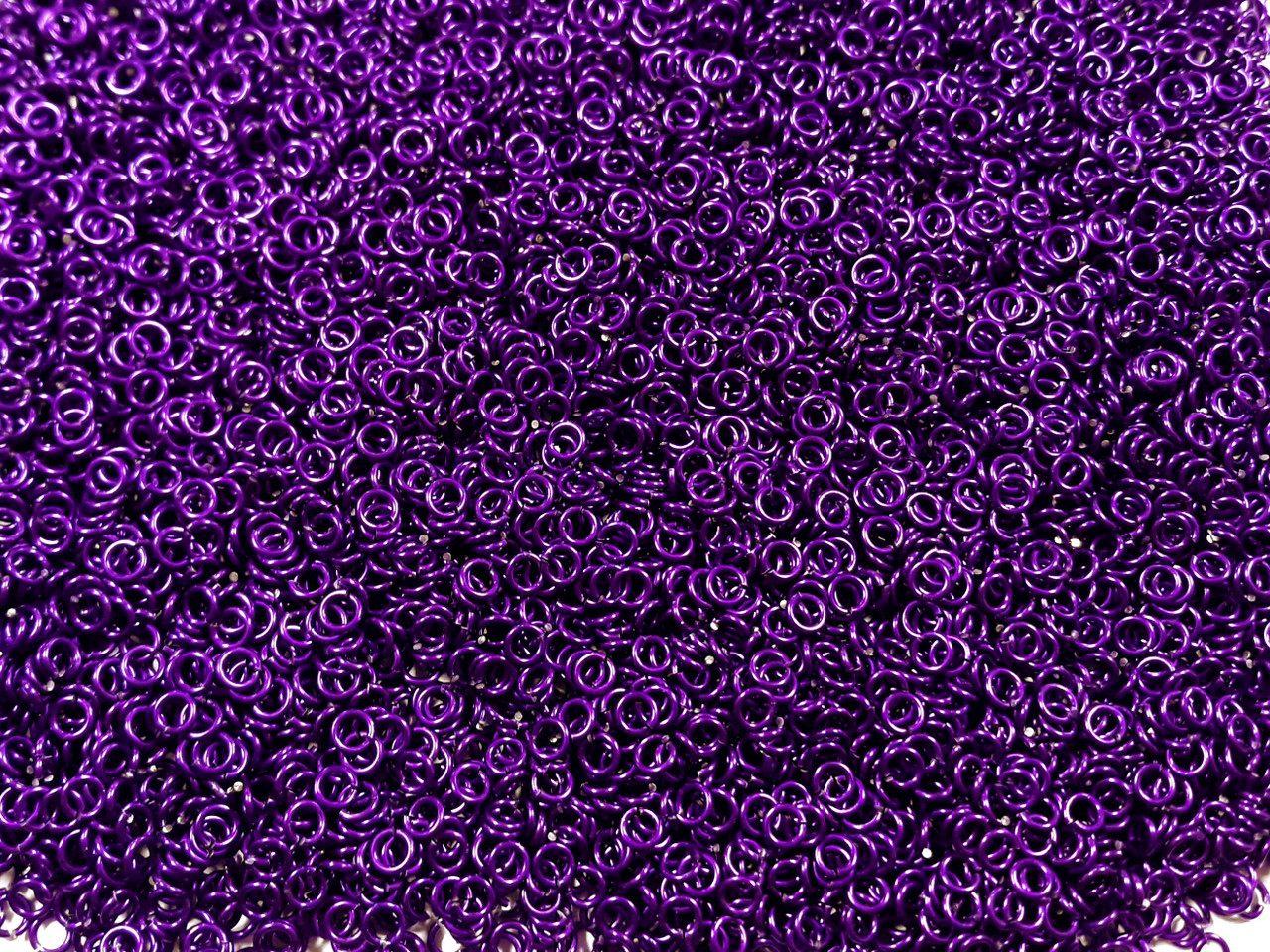 Violet Anodized Aluminum jump rings in 18 SWG, 9/64 inch ID, 1 oz