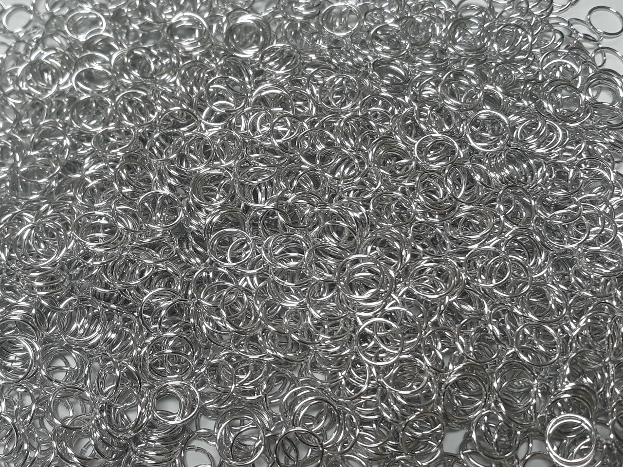 Bright (uncolored) Aluminum jump rings in 18 SWG, 3/8 inch ID, 1 lb