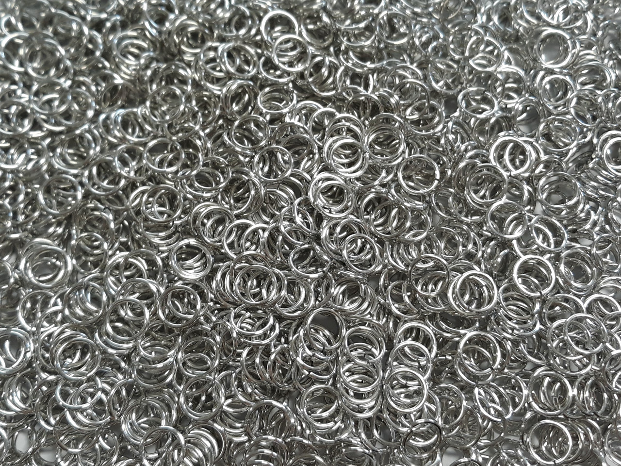 Bright (uncolored) Aluminum jump rings in 18 SWG, 9/32 inch ID, 1 lb