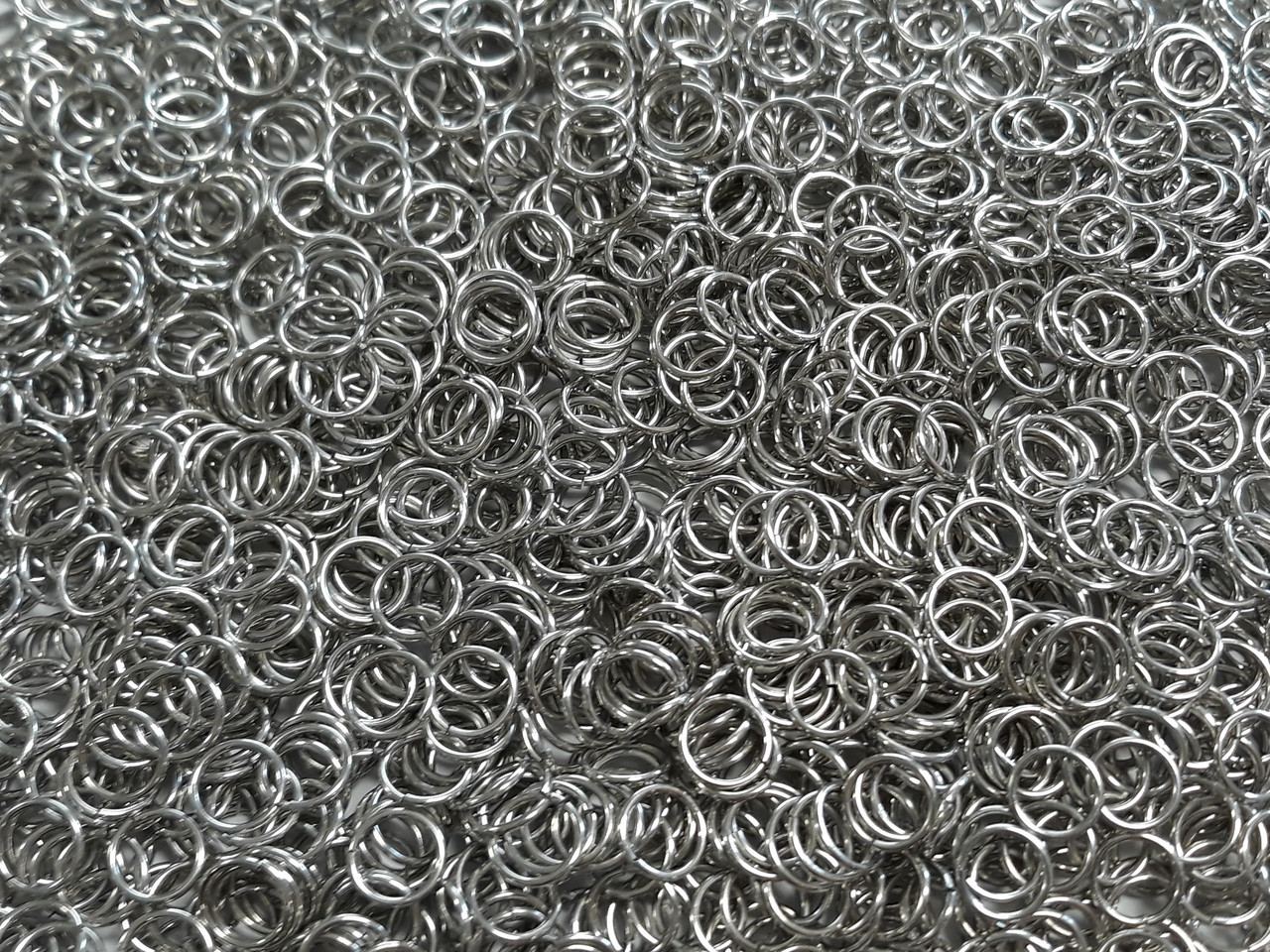Bright (uncolored) Aluminum jump rings in 18 SWG, 5/16 inch ID, 1 lb