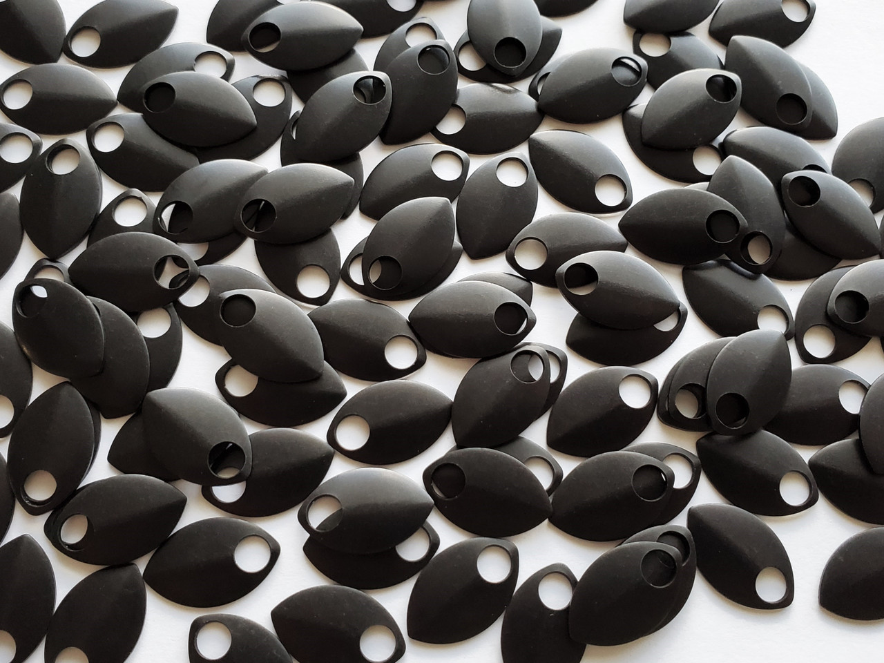 Black Anodized Aluminum scales in small, 100 ct